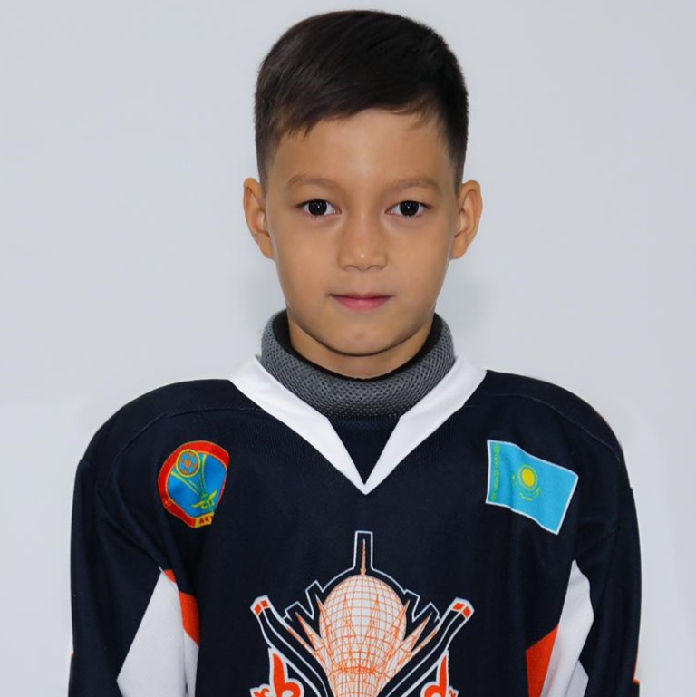 Нуркен Адиль